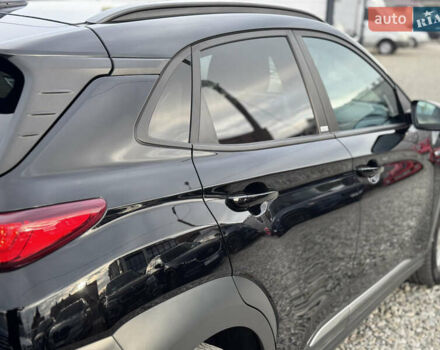 Черный Хендай Kona, объемом двигателя 0 л и пробегом 140 тыс. км за 17900 $, фото 14 на Automoto.ua