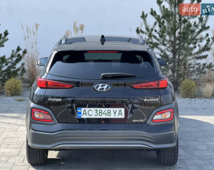 Чорний Хендай Kona, об'ємом двигуна 0 л та пробігом 100 тис. км за 16999 $, фото 13 на Automoto.ua