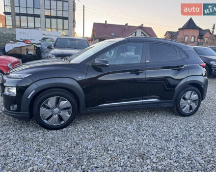 Черный Хендай Kona, объемом двигателя 0 л и пробегом 84 тыс. км за 17789 $, фото 6 на Automoto.ua