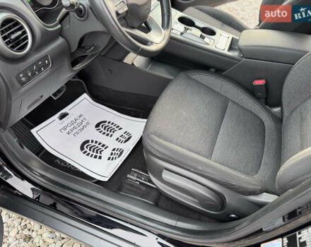 Черный Хендай Kona, объемом двигателя 0 л и пробегом 140 тыс. км за 17900 $, фото 38 на Automoto.ua