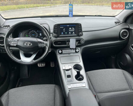 Чорний Хендай Kona, об'ємом двигуна 0 л та пробігом 41 тис. км за 17500 $, фото 15 на Automoto.ua