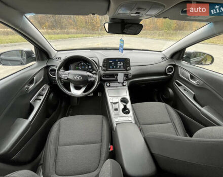 Чорний Хендай Kona, об'ємом двигуна 0 л та пробігом 41 тис. км за 17500 $, фото 14 на Automoto.ua