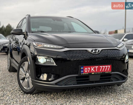 Черный Хендай Kona, объемом двигателя 0 л и пробегом 140 тыс. км за 17900 $, фото 33 на Automoto.ua