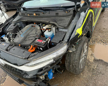 Чорний Хендай Kona, об'ємом двигуна 0 л та пробігом 48 тис. км за 11800 $, фото 24 на Automoto.ua