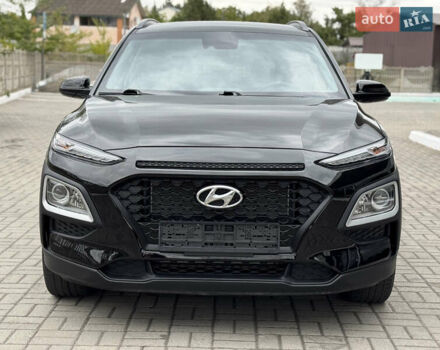 Чорний Хендай Kona, об'ємом двигуна 2 л та пробігом 80 тис. км за 16950 $, фото 2 на Automoto.ua