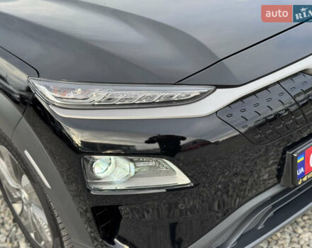 Черный Хендай Kona, объемом двигателя 0 л и пробегом 140 тыс. км за 17900 $, фото 28 на Automoto.ua
