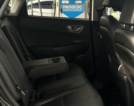 Черный Хендай Kona, объемом двигателя 0 л и пробегом 64 тыс. км за 22000 $, фото 16 на Automoto.ua