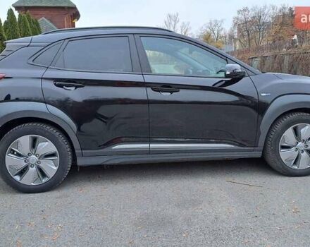 Черный Хендай Kona, объемом двигателя 0 л и пробегом 102 тыс. км за 17999 $, фото 6 на Automoto.ua