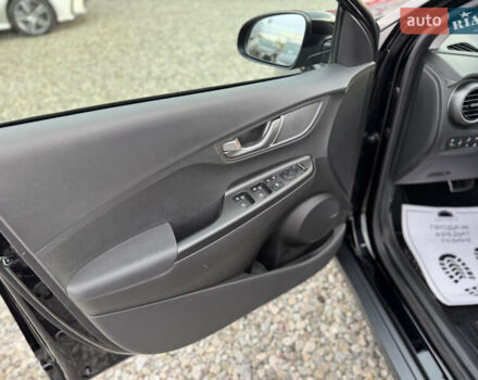 Черный Хендай Kona, объемом двигателя 0 л и пробегом 140 тыс. км за 17900 $, фото 34 на Automoto.ua