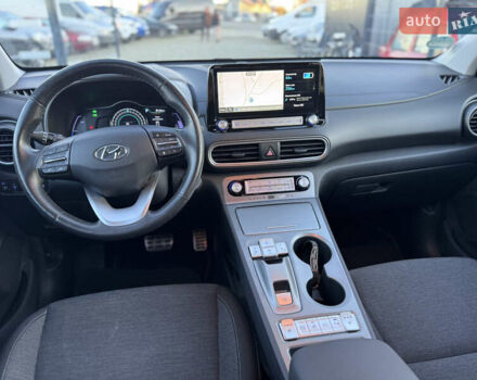 Черный Хендай Kona, объемом двигателя 0 л и пробегом 84 тыс. км за 17789 $, фото 40 на Automoto.ua