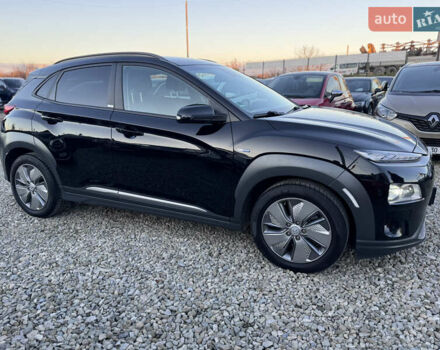 Черный Хендай Kona, объемом двигателя 0 л и пробегом 84 тыс. км за 17789 $, фото 17 на Automoto.ua