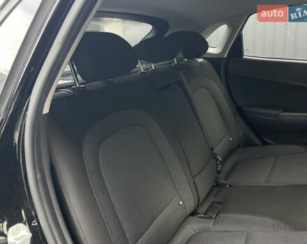 Черный Хендай Kona, объемом двигателя 0 л и пробегом 34 тыс. км за 19800 $, фото 67 на Automoto.ua