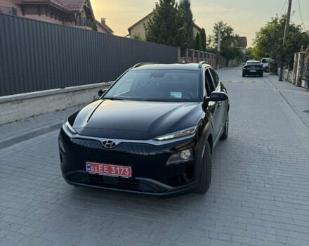 Черный Хендай Kona, объемом двигателя 0 л и пробегом 83 тыс. км за 16900 $, фото 1 на Automoto.ua