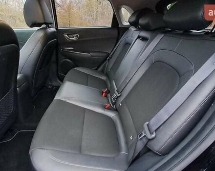 Черный Хендай Kona, объемом двигателя 0 л и пробегом 102 тыс. км за 17999 $, фото 11 на Automoto.ua