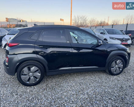 Черный Хендай Kona, объемом двигателя 0 л и пробегом 84 тыс. км за 17789 $, фото 16 на Automoto.ua