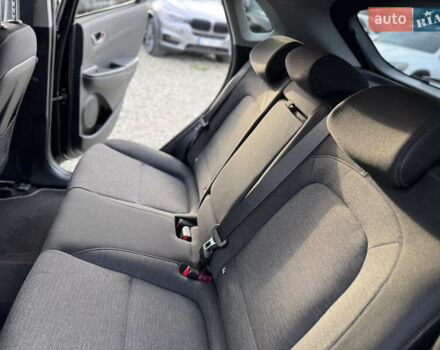 Черный Хендай Kona, объемом двигателя 0 л и пробегом 140 тыс. км за 17900 $, фото 47 на Automoto.ua