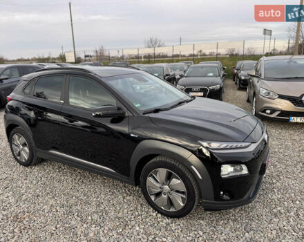 Черный Хендай Kona, объемом двигателя 0 л и пробегом 140 тыс. км за 17900 $, фото 22 на Automoto.ua