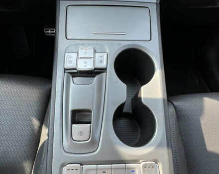 Чорний Хендай Kona, об'ємом двигуна 0 л та пробігом 100 тис. км за 16999 $, фото 30 на Automoto.ua