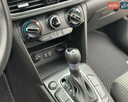 Чорний Хендай Kona, об'ємом двигуна 2 л та пробігом 137 тис. км за 14800 $, фото 21 на Automoto.ua