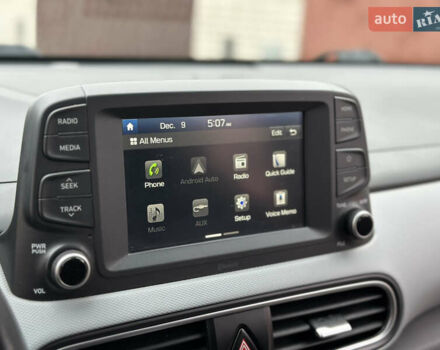 Чорний Хендай Kona, об'ємом двигуна 2 л та пробігом 137 тис. км за 14800 $, фото 13 на Automoto.ua