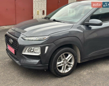 Чорний Хендай Kona, об'ємом двигуна 2 л та пробігом 137 тис. км за 14800 $, фото 4 на Automoto.ua