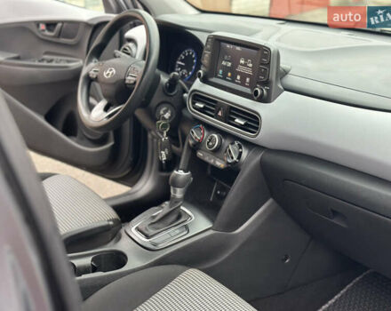 Чорний Хендай Kona, об'ємом двигуна 2 л та пробігом 137 тис. км за 14800 $, фото 16 на Automoto.ua