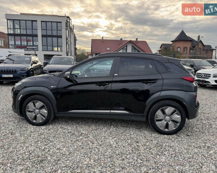 Черный Хендай Kona, объемом двигателя 0 л и пробегом 140 тыс. км за 17900 $, фото 5 на Automoto.ua
