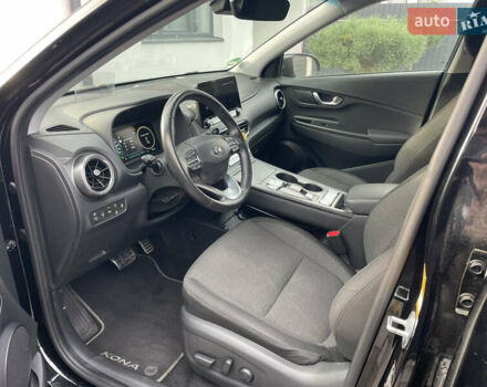 Черный Хендай Kona, объемом двигателя 0 л и пробегом 34 тыс. км за 19800 $, фото 33 на Automoto.ua