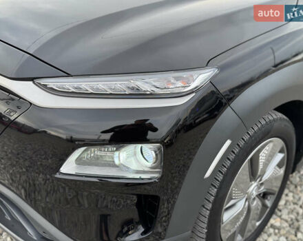 Черный Хендай Kona, объемом двигателя 0 л и пробегом 140 тыс. км за 17900 $, фото 30 на Automoto.ua