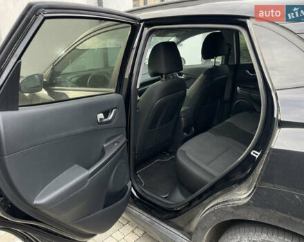 Черный Хендай Kona, объемом двигателя 0 л и пробегом 34 тыс. км за 19800 $, фото 46 на Automoto.ua