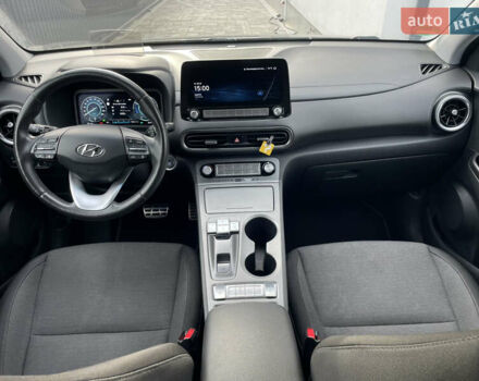 Черный Хендай Kona, объемом двигателя 0 л и пробегом 34 тыс. км за 19800 $, фото 49 на Automoto.ua