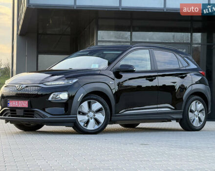Черный Хендай Kona, объемом двигателя 0 л и пробегом 137 тыс. км за 16800 $, фото 1 на Automoto.ua