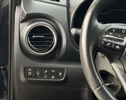 Черный Хендай Kona, объемом двигателя 0 л и пробегом 64 тыс. км за 22000 $, фото 14 на Automoto.ua