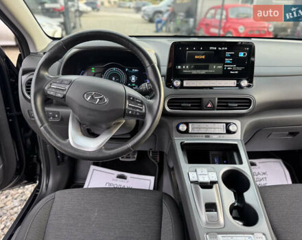 Черный Хендай Kona, объемом двигателя 0 л и пробегом 140 тыс. км за 17900 $, фото 48 на Automoto.ua