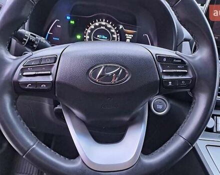 Черный Хендай Kona, объемом двигателя 0 л и пробегом 102 тыс. км за 17999 $, фото 20 на Automoto.ua