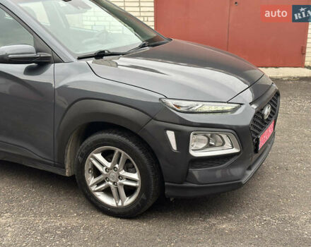 Чорний Хендай Kona, об'ємом двигуна 2 л та пробігом 137 тис. км за 14800 $, фото 3 на Automoto.ua