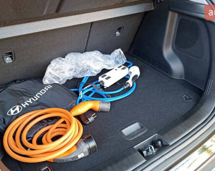 Черный Хендай Kona, объемом двигателя 0 л и пробегом 64 тыс. км за 22000 $, фото 34 на Automoto.ua