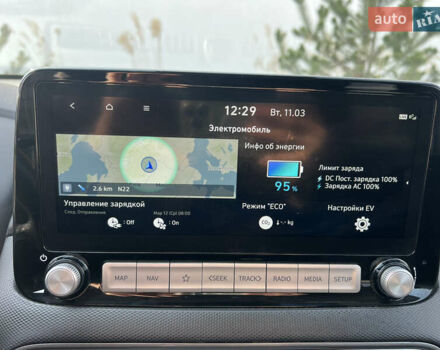 Чорний Хендай Kona, об'ємом двигуна 0 л та пробігом 100 тис. км за 16999 $, фото 36 на Automoto.ua