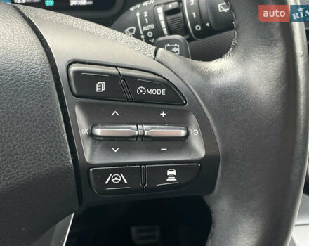 Черный Хендай Kona, объемом двигателя 0 л и пробегом 34 тыс. км за 19800 $, фото 70 на Automoto.ua