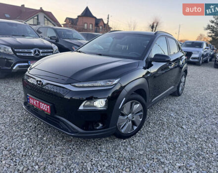 Черный Хендай Kona, объемом двигателя 0 л и пробегом 84 тыс. км за 17789 $, фото 4 на Automoto.ua