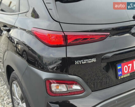 Черный Хендай Kona, объемом двигателя 0 л и пробегом 140 тыс. км за 17900 $, фото 9 на Automoto.ua