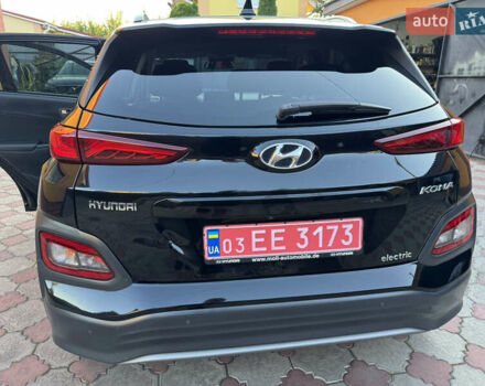 Черный Хендай Kona, объемом двигателя 0 л и пробегом 70 тыс. км за 16499 $, фото 21 на Automoto.ua