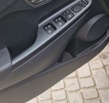 Черный Хендай Kona, объемом двигателя 0 л и пробегом 49 тыс. км за 17699 $, фото 10 на Automoto.ua