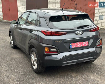Чорний Хендай Kona, об'ємом двигуна 2 л та пробігом 137 тис. км за 14800 $, фото 7 на Automoto.ua