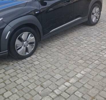 Черный Хендай Kona, объемом двигателя 0 л и пробегом 49 тыс. км за 17699 $, фото 13 на Automoto.ua