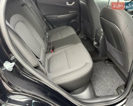 Черный Хендай Kona, объемом двигателя 0 л и пробегом 94 тыс. км за 19450 $, фото 16 на Automoto.ua