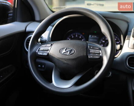 Черный Хендай Kona, объемом двигателя 2 л и пробегом 90 тыс. км за 17000 $, фото 11 на Automoto.ua