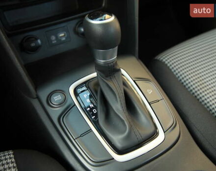 Черный Хендай Kona, объемом двигателя 2 л и пробегом 90 тыс. км за 17000 $, фото 19 на Automoto.ua