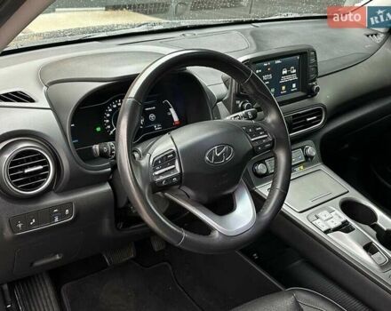 Черный Хендай Kona, объемом двигателя 0 л и пробегом 56 тыс. км за 8200 $, фото 14 на Automoto.ua