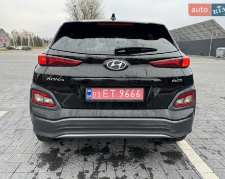 Чорний Хендай Kona, об'ємом двигуна 0 л та пробігом 80 тис. км за 15800 $, фото 12 на Automoto.ua